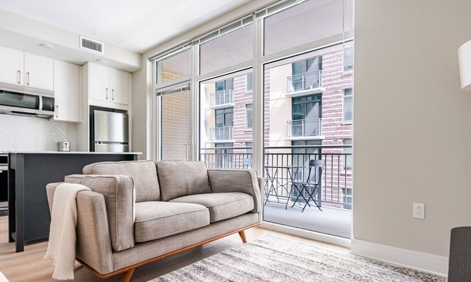 Woodmont Triangle Apartamento | Blueground | Woodmont, pool & w/d, nr Bethesda Row