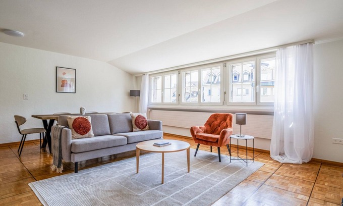 Niederdorf Apartamento | Blueground | Zurich town hall, city view, nr Rathaus