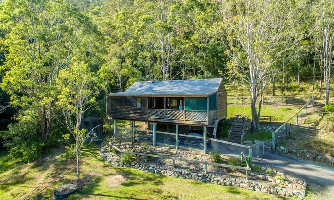 Rosebrook Cabaña | Bluegum Cottage - Jacuzzi privado, vistas al arbusto muy privadas.
