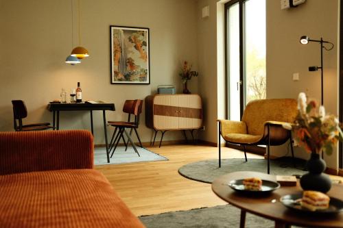 Hubertushohe Apartamento | bluestar apartments am Storkower See inkl Badesteg und Gartensauna