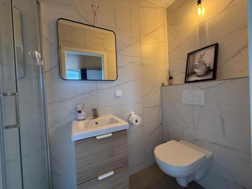 Ehrenstein Apartamento | Bluestone Appartments 25qm free and near parking