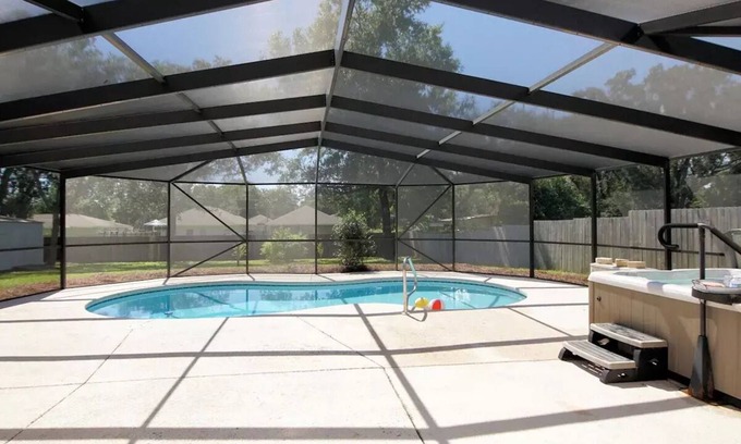 Niceville Casa | Bluewater Bay Hideaway- Relaxation Destination w/ private pool and hot tub