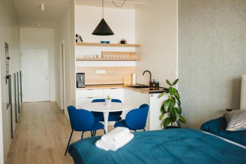 Banka Apartamento | BlueWave Apartment Piestany, Lake Slnava View & Free Parking