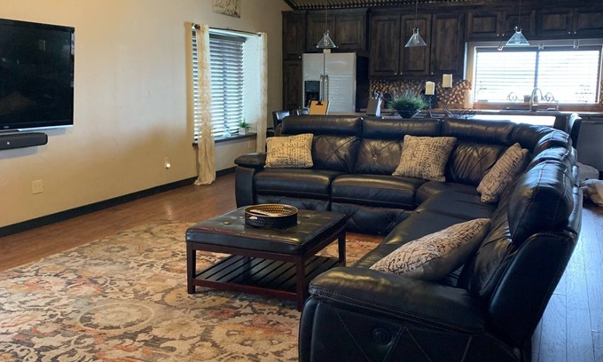 Palo Pinto County Apartamento | Bluff Creek Marina, Visitante Recibir Lanzamiento libre y estacionamiento del remolque, 10% de descuento HGWR