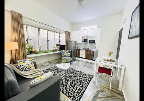 Salt Lake Apartamento | BluO 1BHK Salt Lake - Kitchen, Terrace Garden