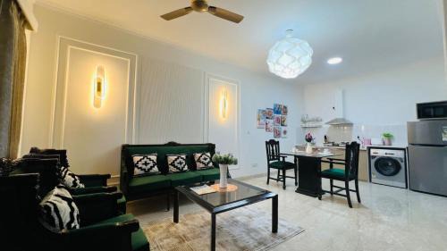 Vasant Vihar Apartamento | BluO Vasant Vihar PVR - Terrace Garden, Lift