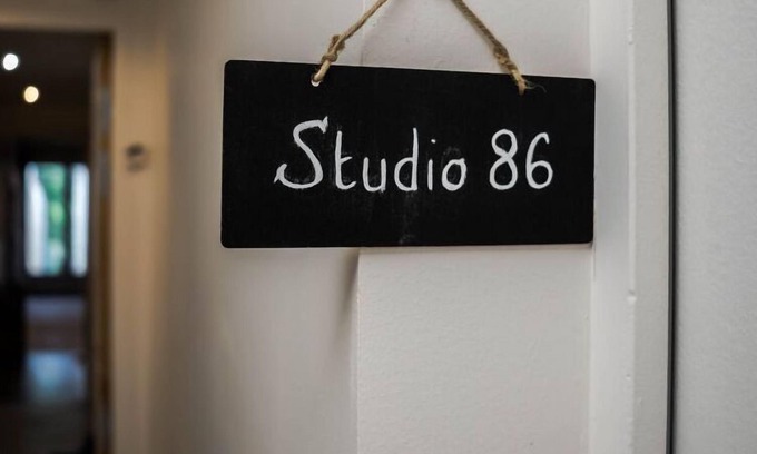 Epernay Apartamento | BnB Epernay Studio 86 Your Cozy Nest for Two in Épernay