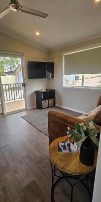 Leeton Casa | BNB on Cypress