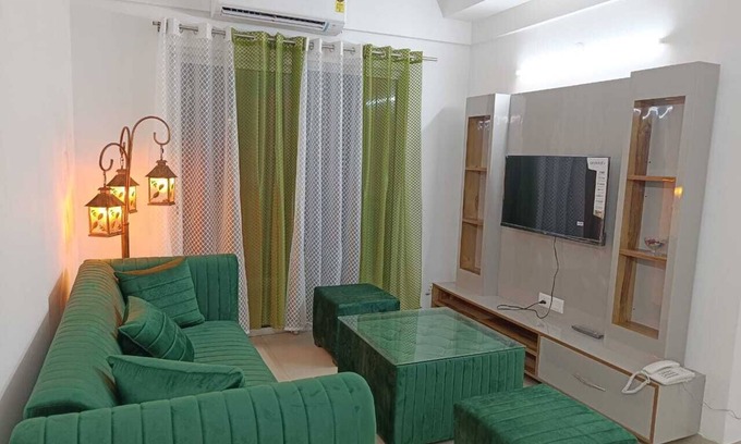 New Delhi Apartamento | BnBBuddy- Aarohi Homes@3bhk West Delhi