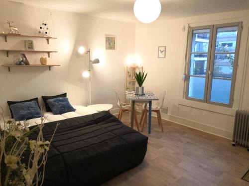 Besancon Apartamento | BnBesak La Gare Viotte