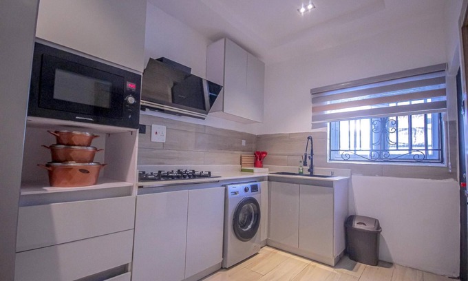 Benin City Apartamento | BnJ Benin City Oasis - Spacious 3BR Apartment