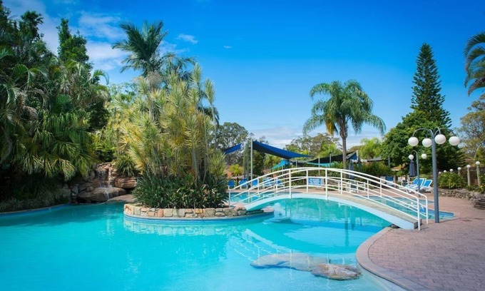 Coffs Harbour Apartamento | Boambee Bay Resort 2 bedroom, 2 bathroom, Sleeps 6 Fantastic pool and BBQ area