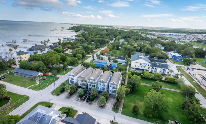 Clear Lake Shores Casa | Amplia casa de vacaciones en el paseo marítimo de Kemah