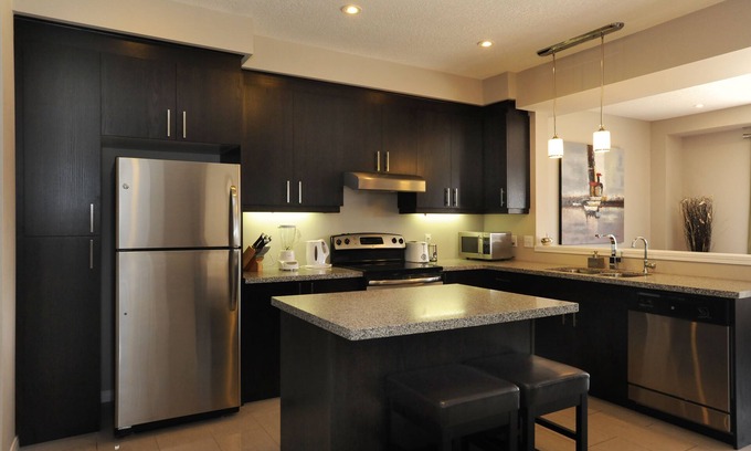 Highland West Casa | Boardwalk Homes - Executive Guest Rooms & Townhomes