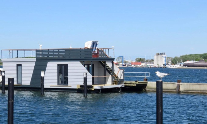 Ostholstein Alquiler De Eote | Barco 'Bali' con vistas al mar, terraza privada y Wi-Fi