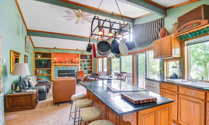 Elberton Cabaña | Boat Dock Access: Clarks Hill Lake Hideaway!