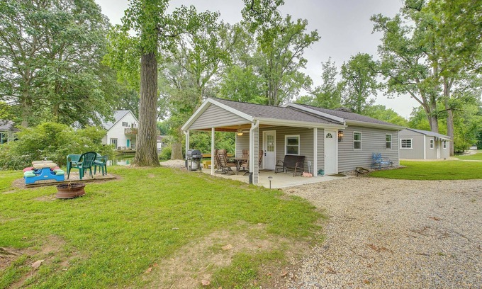 St. Marys Apartamento | Boat Dock: Couple's Grand Lake Getaway!