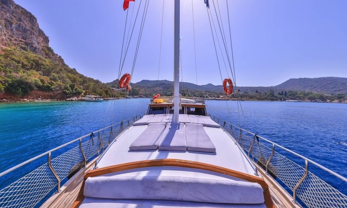 Kas Alquiler De Eote | Vacaciones en barco en yate privado con tripulación