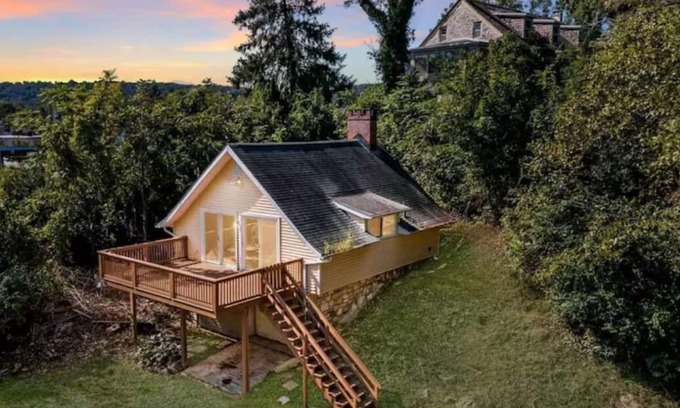 Downingtown Cabaña | Boat House on the Brandywine | Waterfront Cottage