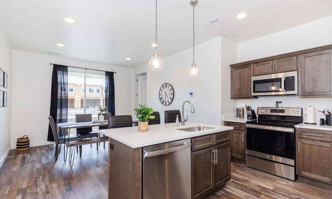 Garden City Villa | Boat Parking/ Game Garage / Sleeps 12 / 3BR3BA
