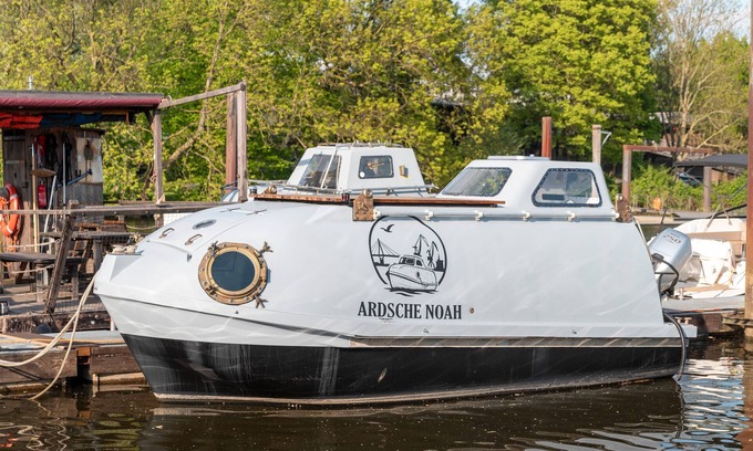 Neuland Alquiler De Eote | Barco "Rettungsboot" con Wi-Fi