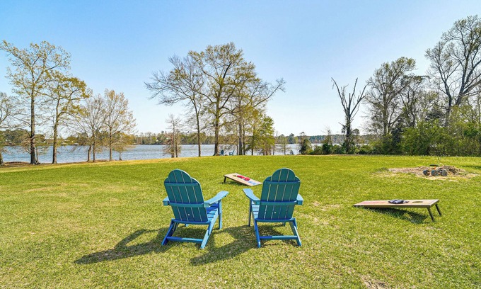 Negreet Cabina | Boat & Swim: Lakefront Toledo Bend Retreat!