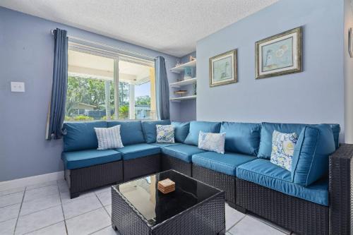 Green Key Estates Casa | Boaters Dream Rustic Waterfront Retreat