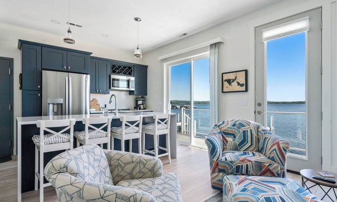Oden Condominio | Boathouse Bliss Condo on Crooked Lake