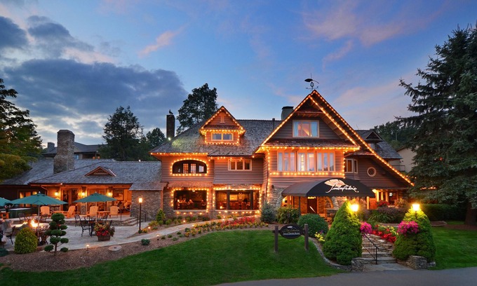 Blowing Rock Cama Y Desayuno | Bob Timberlake Inn at Chetola Resort