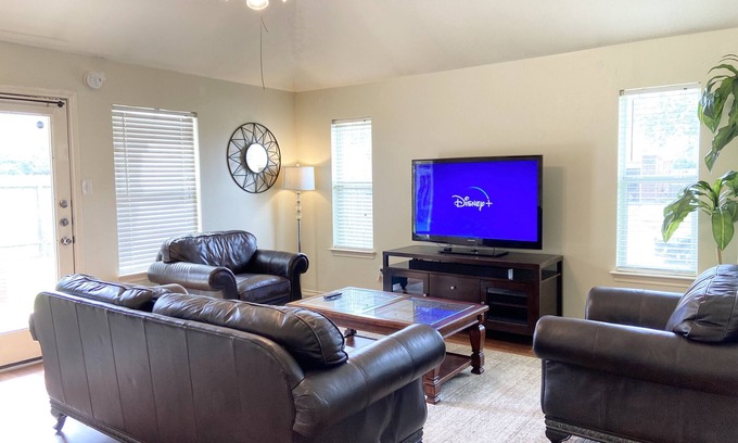 Baytown Casa | BODHI House - 4 Bedroom Home nested in a quiet community with King Bed Suite,