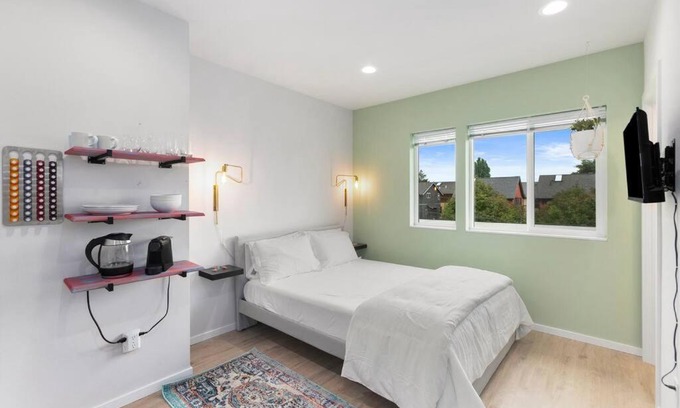 Whittier Heights Apartamento | Bodhi's sweet suite - Micro Studio - 91Walkscore