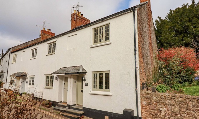 Dunster Cabaña | BODKIN COTTAGE, pet friendly, character holiday cottage in Dunster