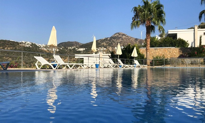 Geris Villa | BODRUM YALIKAVAK'TA 4 + 2 TRIPLEX LUKS YAZLIK