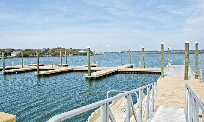 Atlantic Beach Condominio | Bogue Shores 246: 1 BR, 1 BA Condominio en Atlantic Beach, capacidad para 4