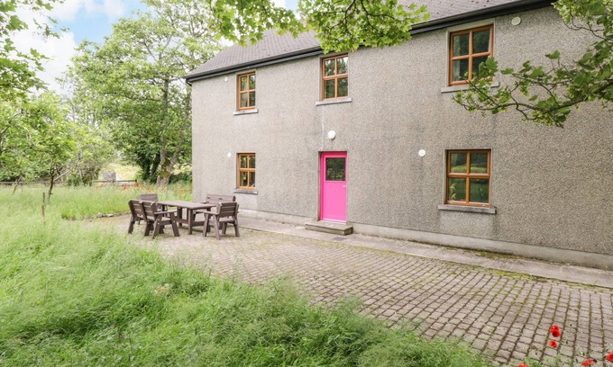 County Mayo Cabaña | BOHANS BARN, pet friendly, with open fire in Crossmolina, County Mayo