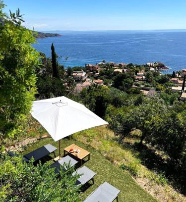 Antheor Apartamento | Bohème Beach Villa with seaview & private garden, Antheor