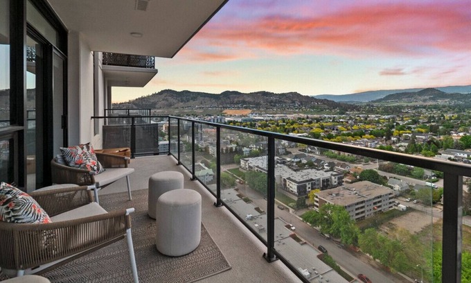 Downtown Kelowna Apartamento | Bohemia Stunning Downtown Sub Penthouse