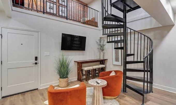 Downtown Jackson Condominio | Bohemian Luxury-Downtown Jackson: Chic, industrial lofts in heart of the city!
