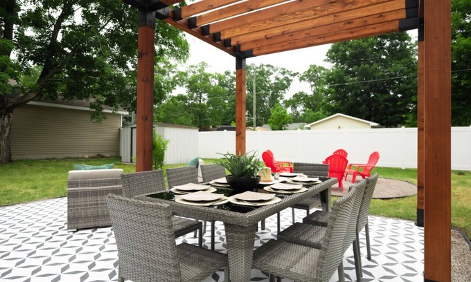 Traverse City Casa | Bohemian Retreat 4BR Home Downtown Beach Wineries