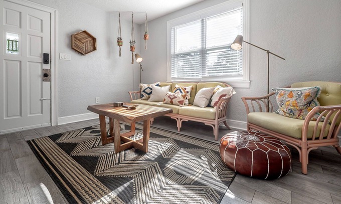 Riverside Heights Casa | "Boho Bungalow" - Vecindario tranquilo