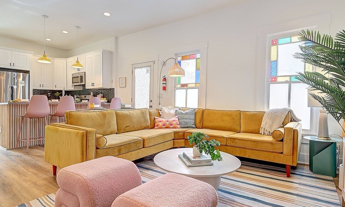 Logan Heights Casa | New Downtown Retreat: Hot tub, Fire pit, BBQ, Near Zoo & Convention Center