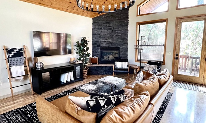 Show Low Cabina | *NEW!* Luxe family-friendly cabin mins from lake; games, tube slide, bunk room!