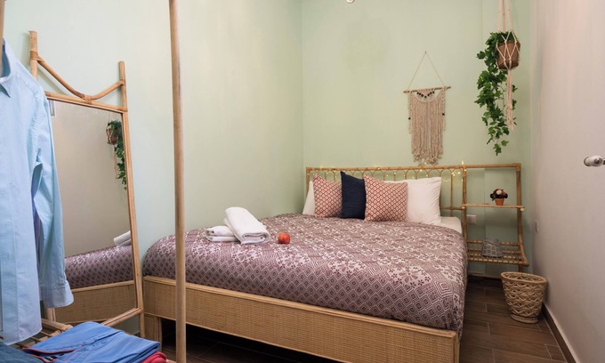 Mar Mikhael Apartamento | Boho-Chic 2BR - Apt & Balcony