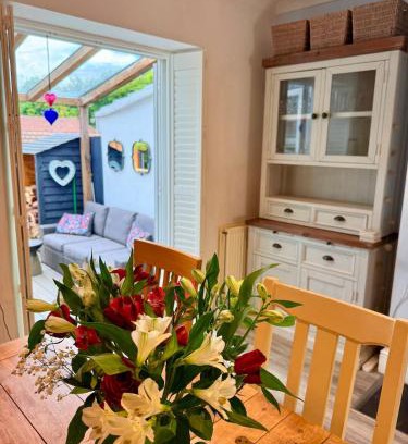 Staple Hill Casa | Boho-Chic Cottage Retreat
