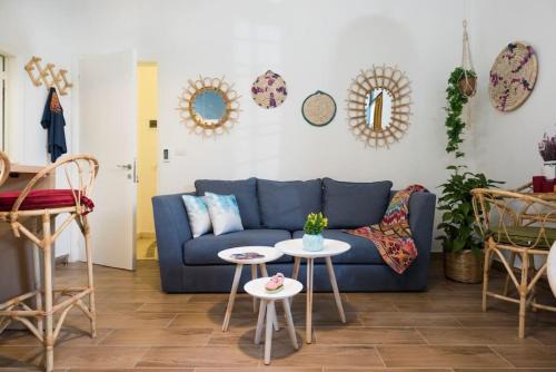 Mar Mikhael Apartamento | Boho-Chic Cozy 2BR - Apt & Balcony in Mar Mikhael