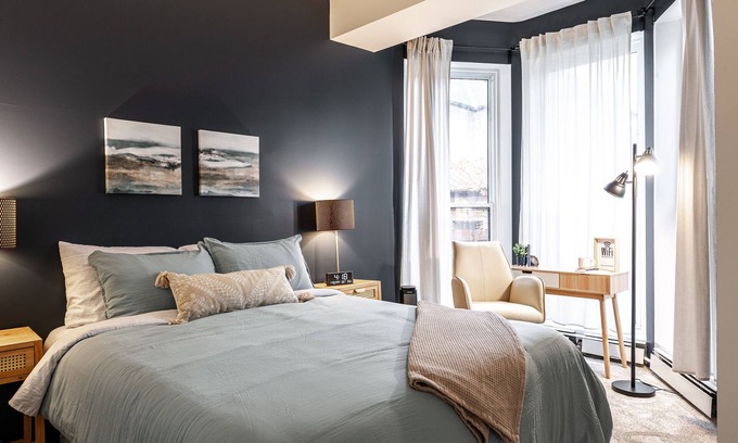 Stratford Apartamento | Boho Chic Suite: WiFi, Free onsite parking, board games, short walk to dwntown!