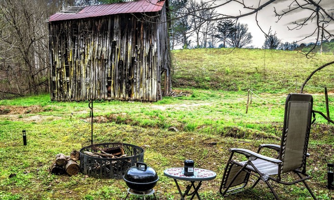 Cosby Alquiler De RV | Boho Off-grid Glamping