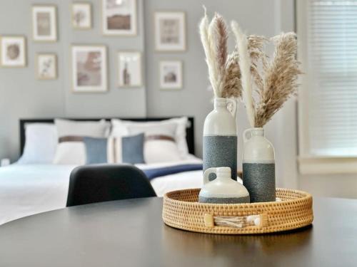 Over-the-Rhine Apartamento | Boho Studio Loft Meets Luxury in OTR Cincinnati!