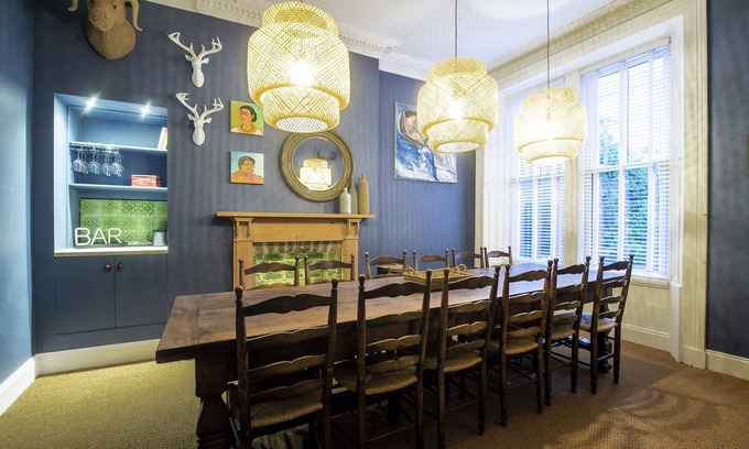 Glasgow Westend Casa | Boho West End Townhouse 6 Bed 6 Bath Sleeps 10