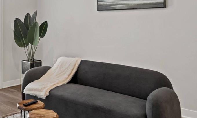 St. Peters Apartamento | Bold 2126 I Corporate 1 Bedroom Apartment